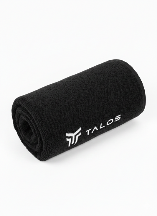 Μαύρη αθλητική πετσέτα TALOS τυλιγμένη σε ρολό